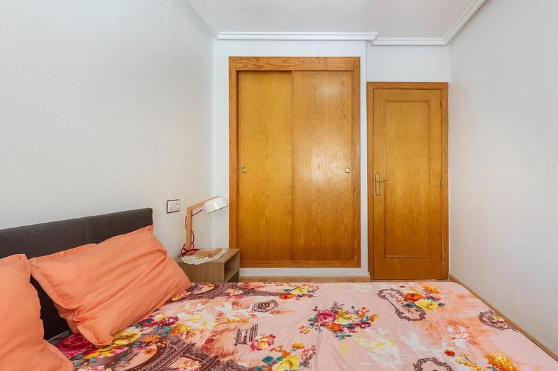 2 slaapkamer Gezinswoning Te koop