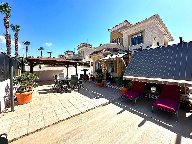 Villa à vendre dans Guardamar del Segura, Alicante