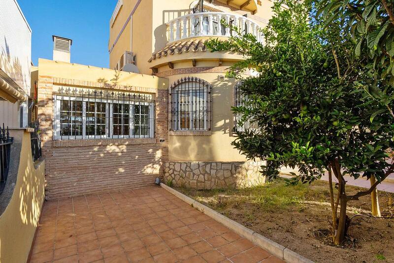 5 Cuarto Villa en venta