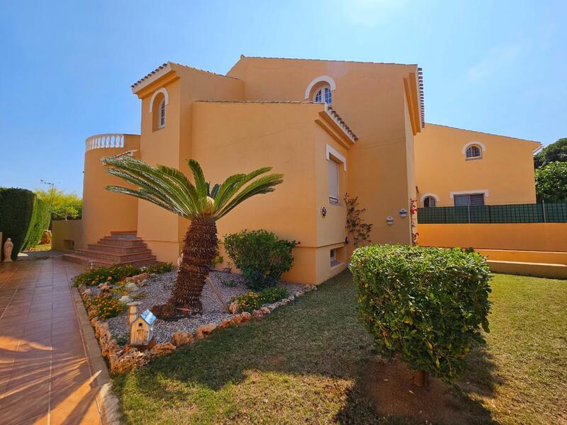 Villa til salgs i Playa Honda, Murcia