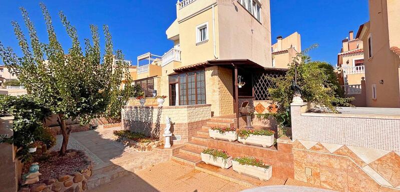 3 Cuarto Villa en venta