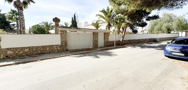 Villa à vendre dans Orihuela Costa, Alicante