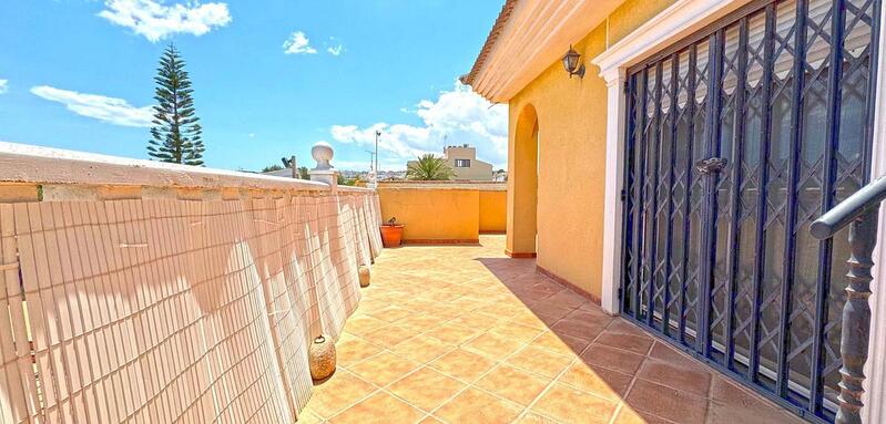 6 Cuarto Villa en venta