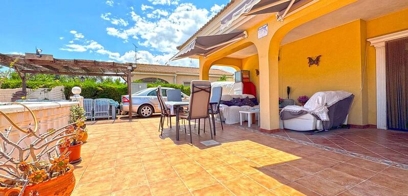 6 Cuarto Villa en venta