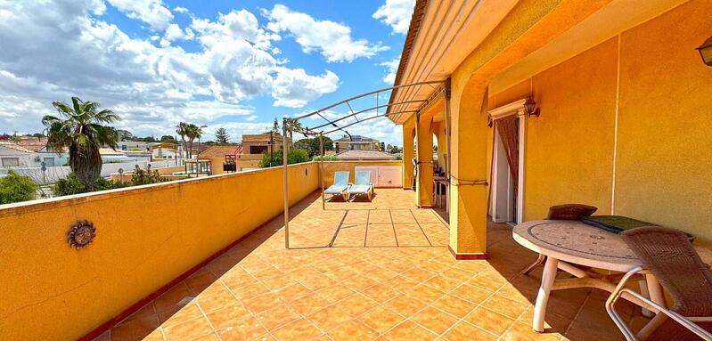 6 Cuarto Villa en venta