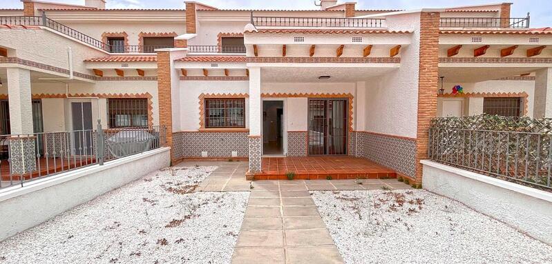 Townhouse for sale in San Miguel de Salinas, Alicante