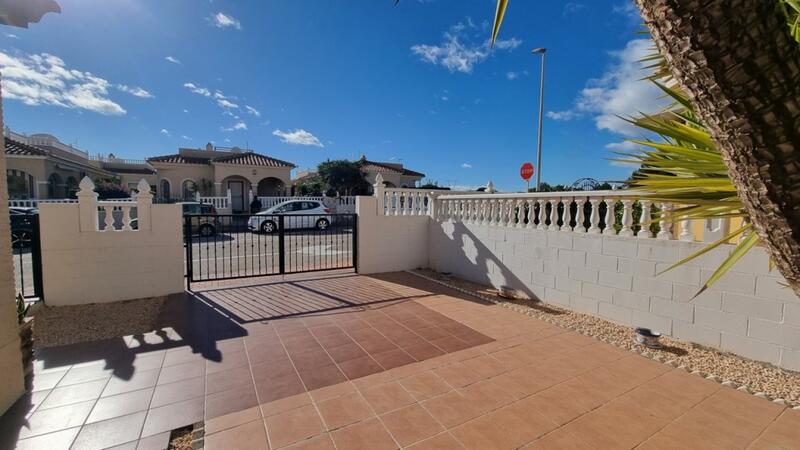 3 Cuarto Villa en venta