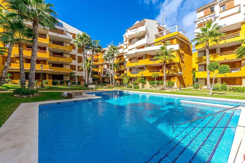 Apartamento en venta en Punta Prima, Alicante