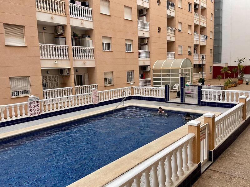 Apartamento en venta en Torrevieja, Alicante