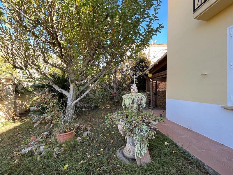 4 Cuarto Villa en venta