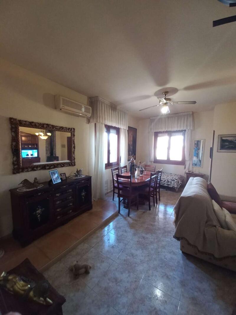 2 Cuarto Villa en venta