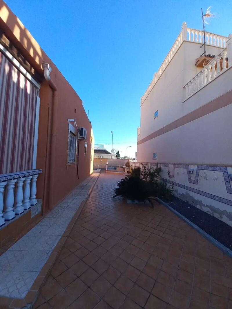 2 Cuarto Villa en venta