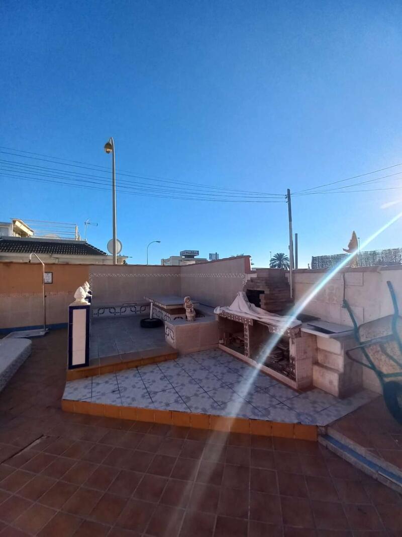 2 Cuarto Villa en venta