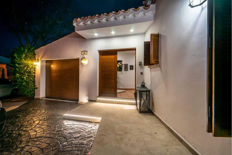 4 Cuarto Villa en venta