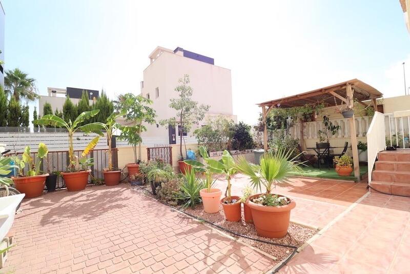 2 Cuarto Villa en venta