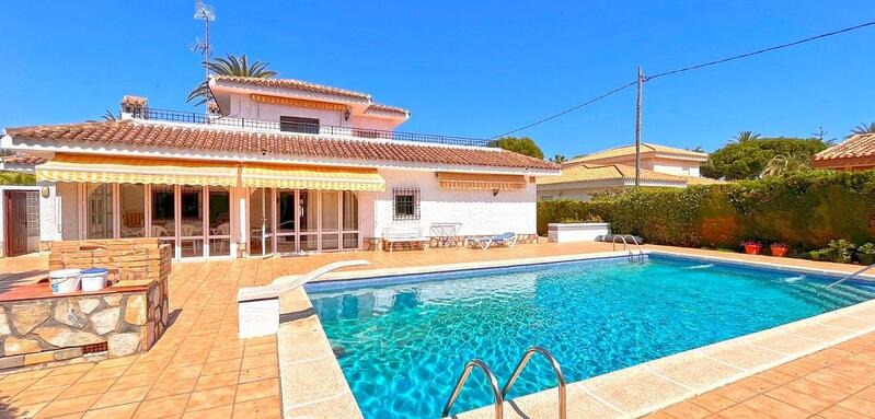 4 bedroom Villa for sale