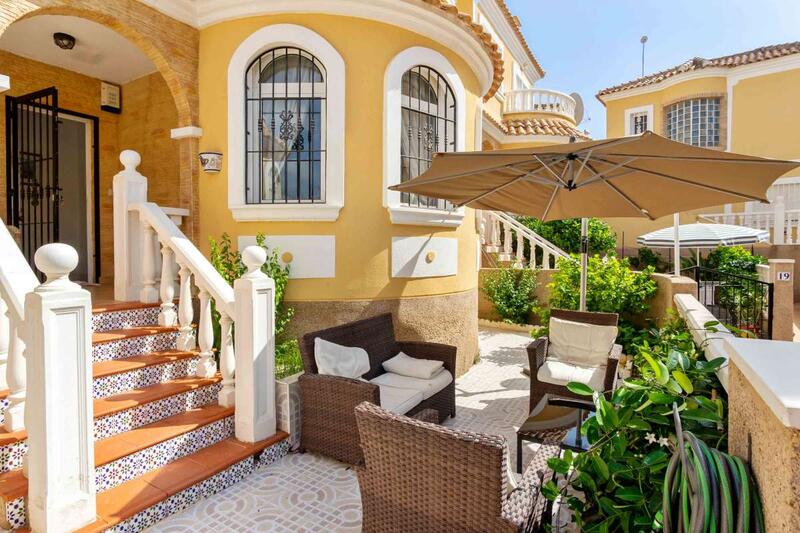 Villa à vendre dans Orihuela Costa, Alicante