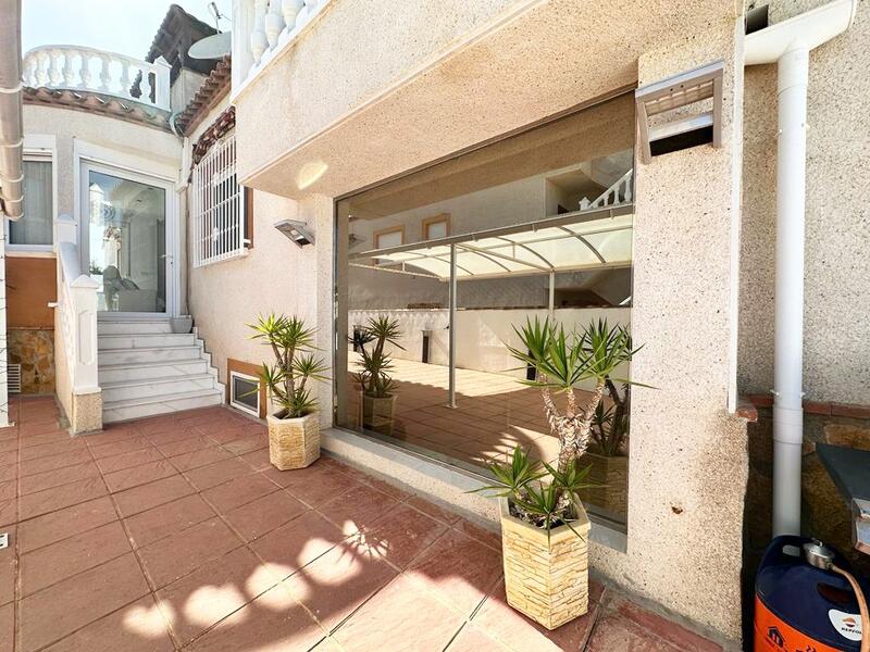 4 Cuarto Villa en venta