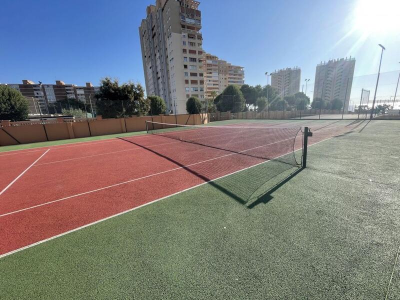 4 slaapkamer Gezinswoning Te koop