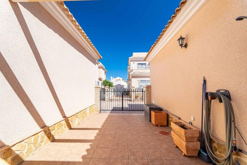 3 Cuarto Villa en venta