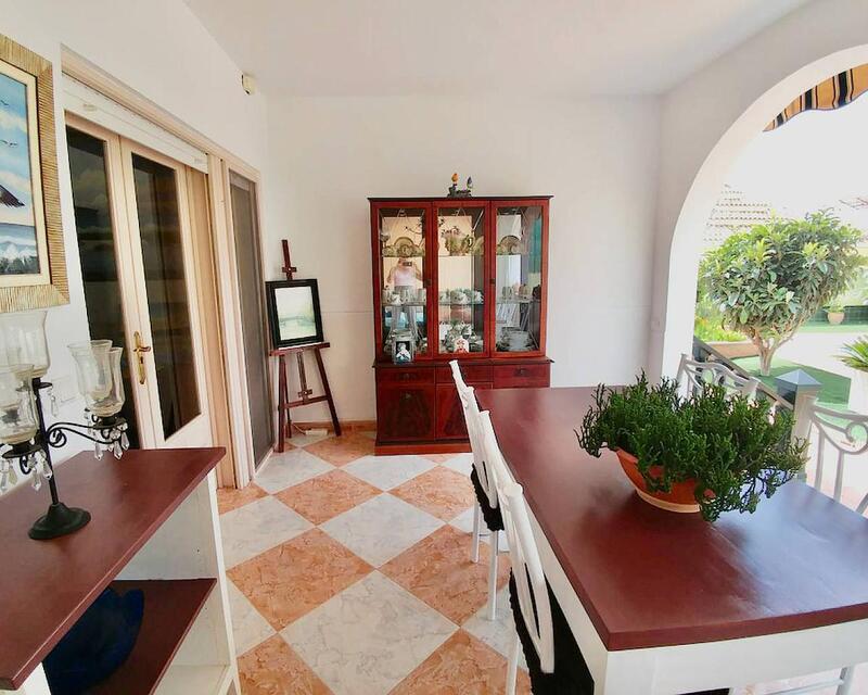 4 Cuarto Villa en venta