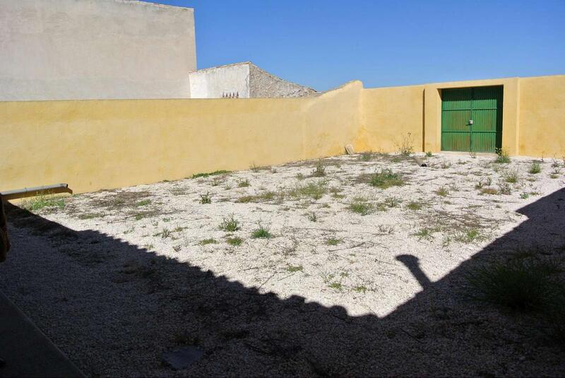 4 Schlafzimmer Landhaus zu verkaufen