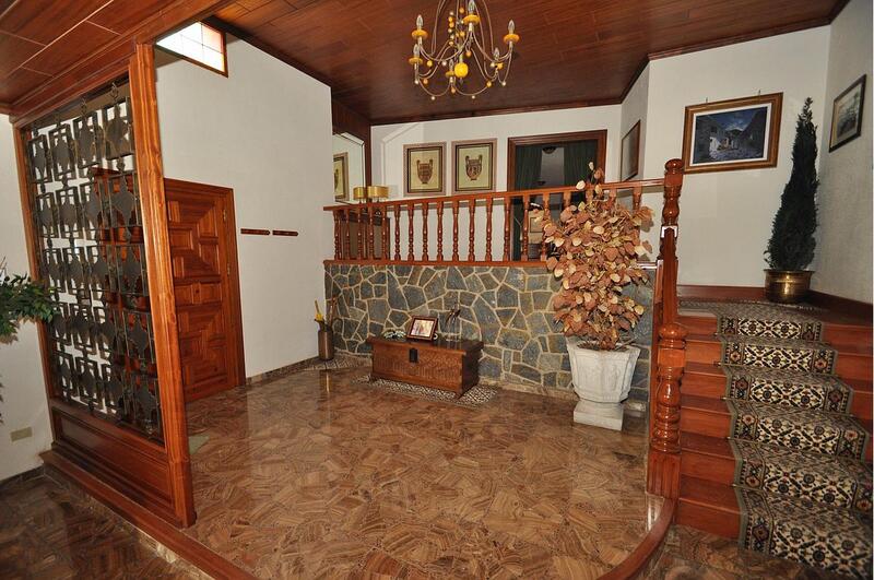 5 Cuarto Villa en venta