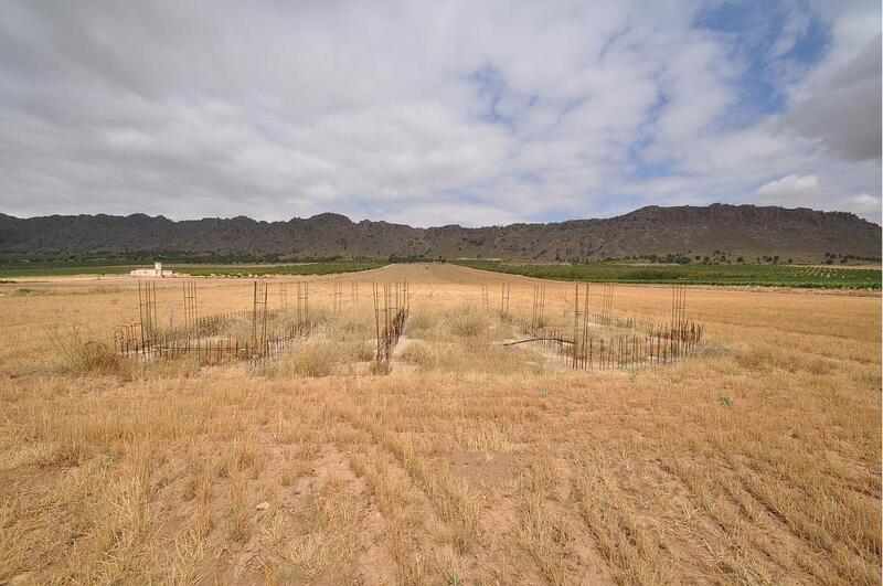 Land for sale in Yecla, Murcia