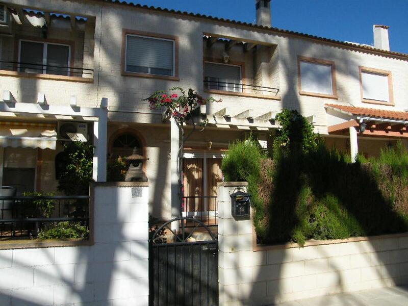 Maison de Ville à vendre dans Daya Vieja, Alicante