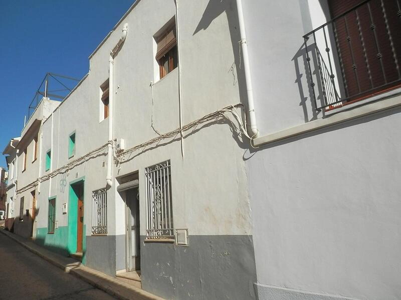 Maison de Ville à vendre dans La Oliva, Cádiz