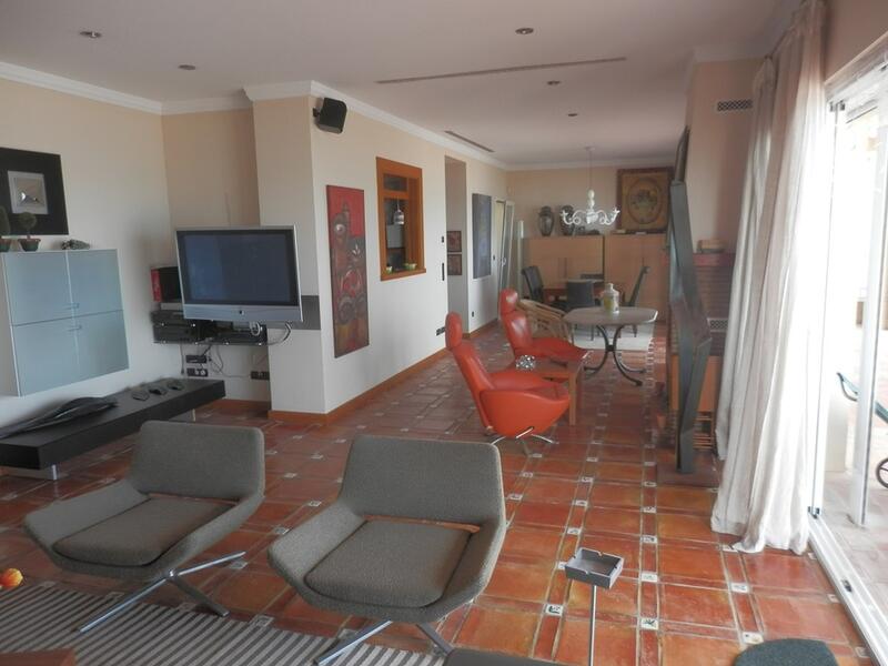 4 Cuarto Villa en venta