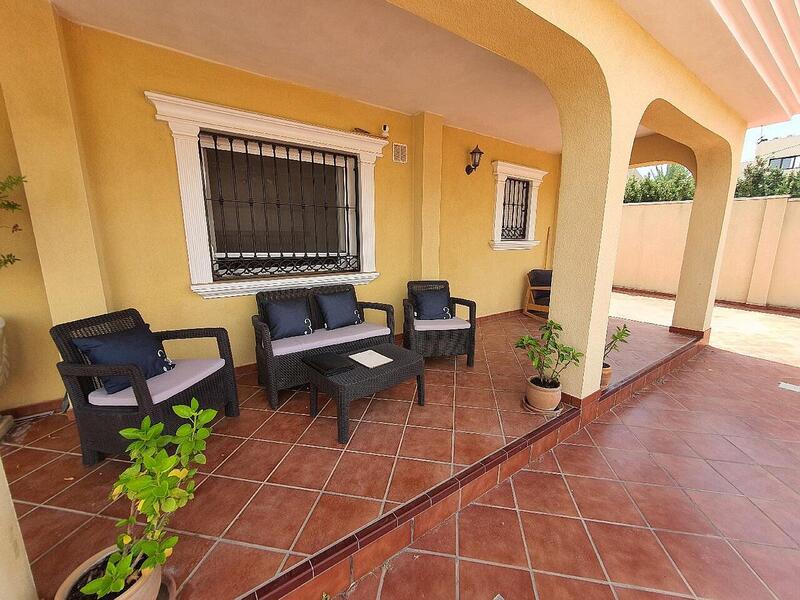 6 Cuarto Villa en venta