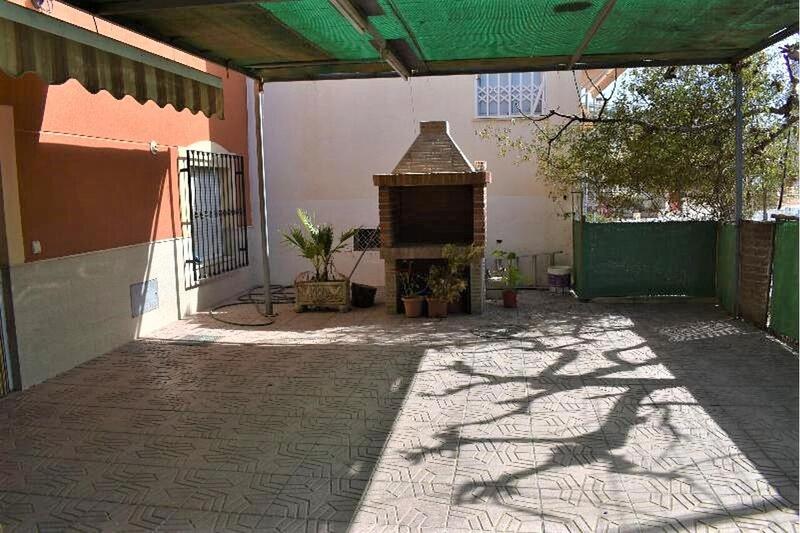 6 Cuarto Villa en venta