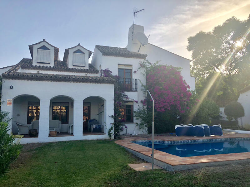 4 bedroom Villa for sale