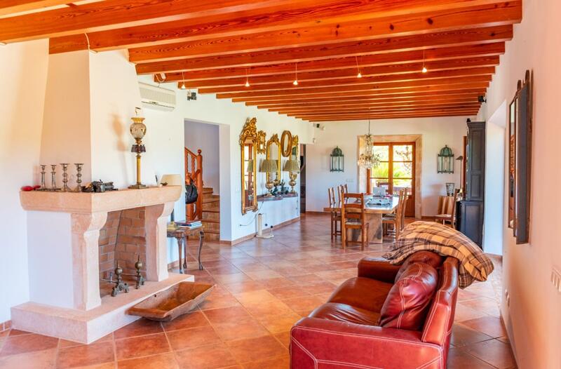 4 bedroom Country House for sale