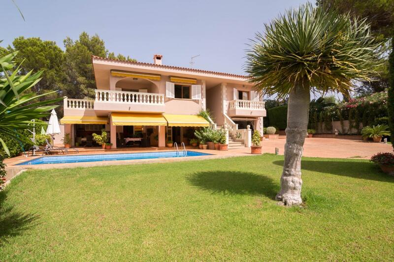 5 bedroom Villa for sale