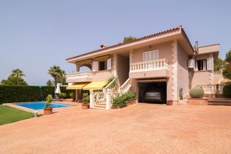 5 bedroom Villa for sale