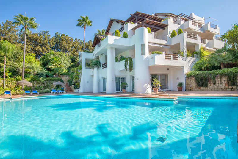 Apartment for sale in Estepona, Málaga