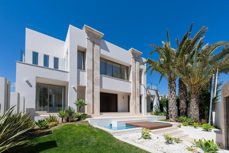 Villa till salu i Puerto Banus, Málaga