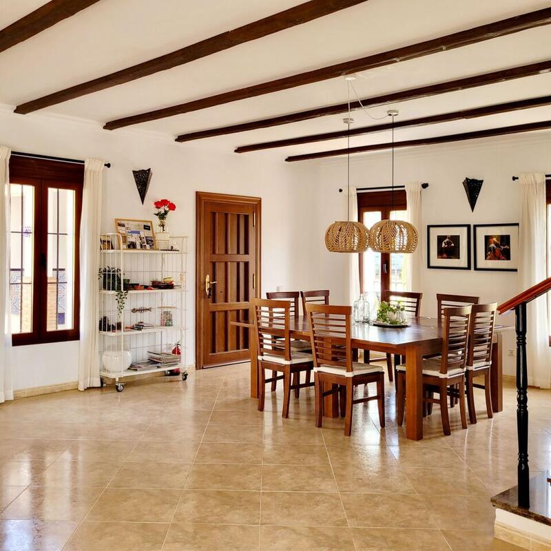 7 bedroom Villa for sale