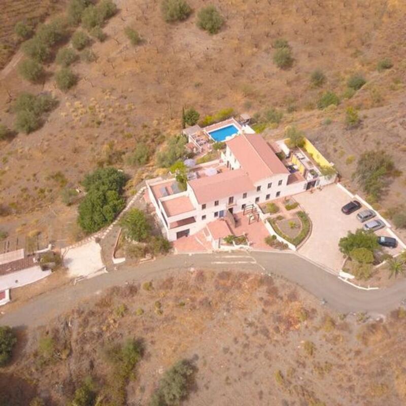 7 bedroom Villa for sale