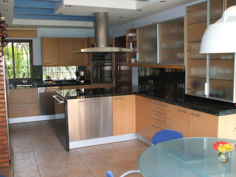 4 Cuarto Villa en venta