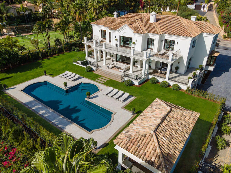 6 bedroom Villa for sale