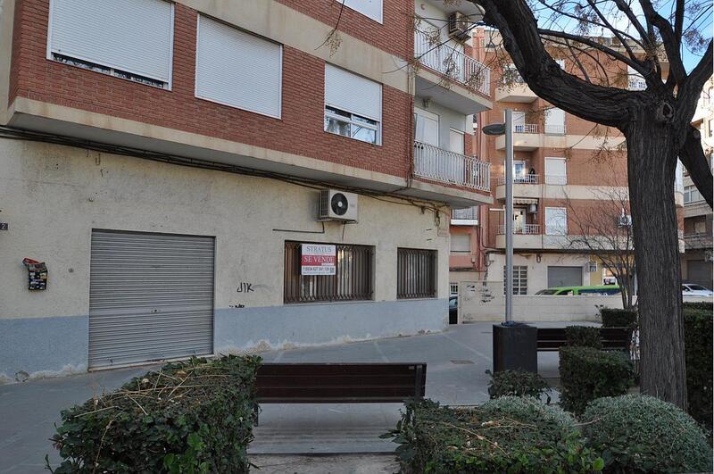 Commercial Property for sale in Petrer, Alicante