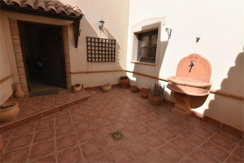 4 Cuarto Villa en venta