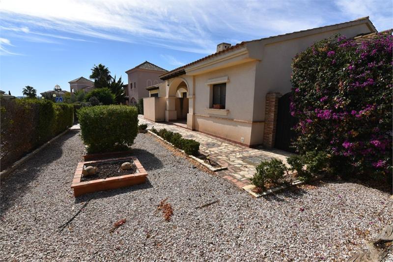 4 Cuarto Villa en venta