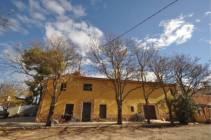 Landhaus zu verkaufen in Yecla, Murcia