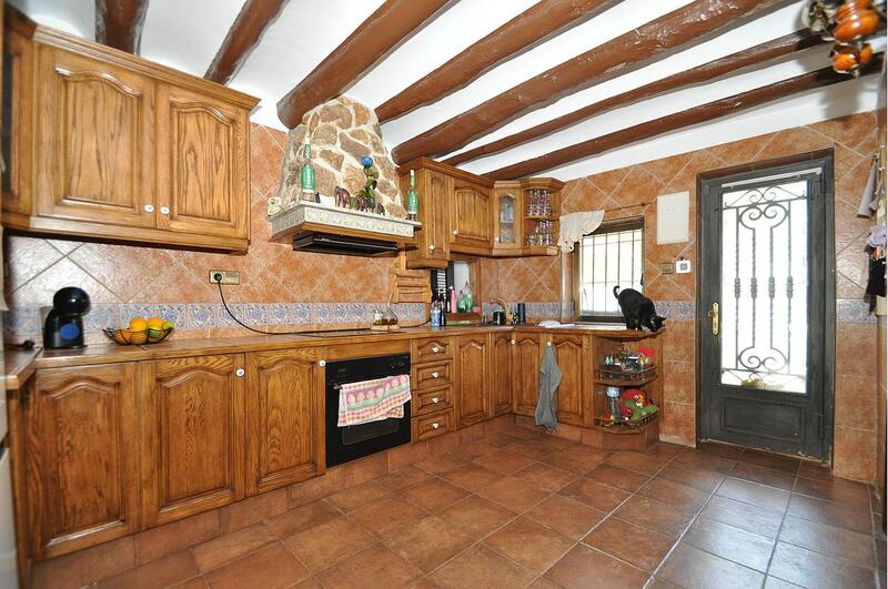 5 bedroom Country House for sale