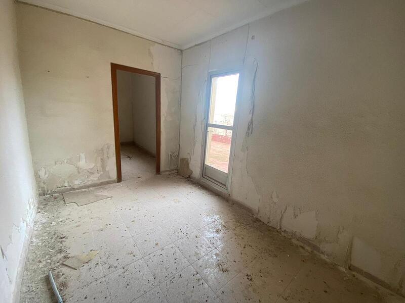 16 Cuarto Terrenos en venta