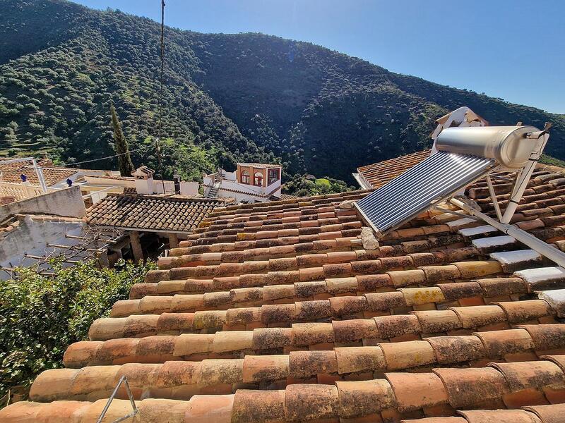 4 slaapkamer Gezinswoning Te koop